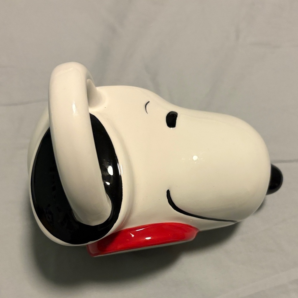 Peanuts Snoopy Cream and Black Mug